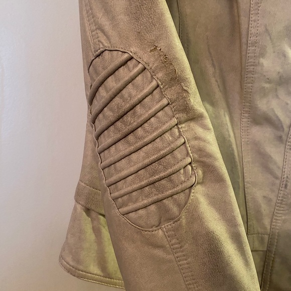 Leather Jacket with Faux Fur - Picture 3 of 4